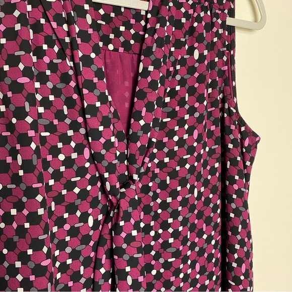 CECE Dress Womens Size 8 Tie Neck Sleeveless Geo Print Maroon Black Corpcore - Picture 3 of 11